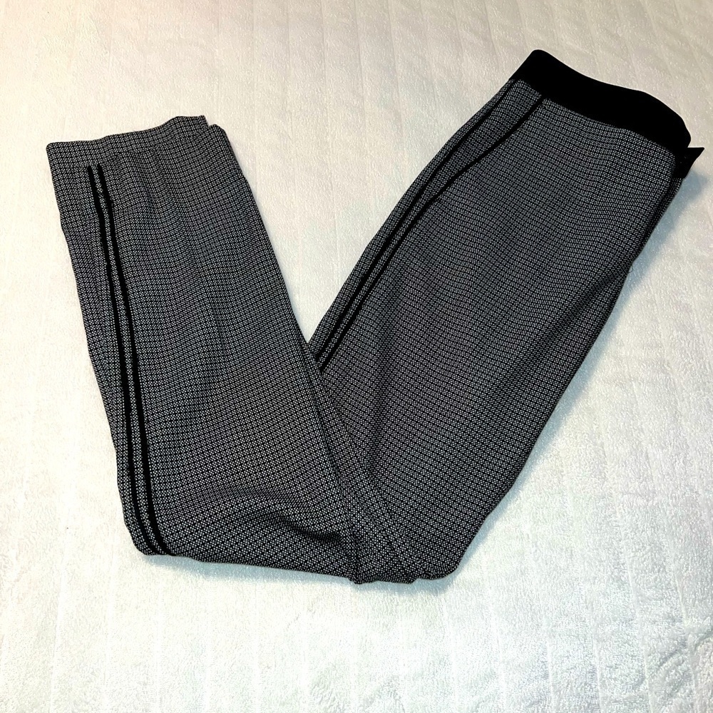 Women's Banana Republic Pants size 2Long